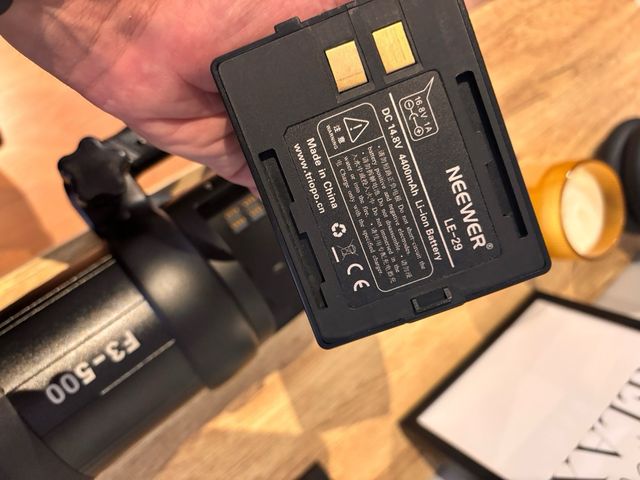 Flash Neewer F3-500 Portátil 500W