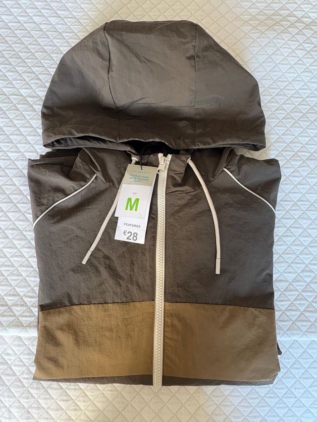 Chaqueta cortavientos Primark M