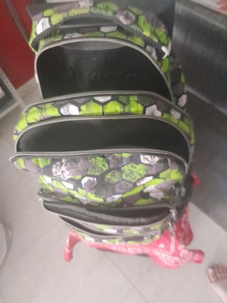 Mochila Infantil  con ruedas - Verde y Gris marca 