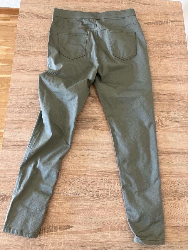 Pantalones pitillo verde oliva (mujer - talla 44)