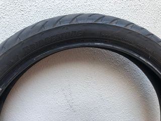 Neumáticos moto Metzeler y Brigestone 