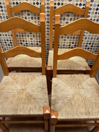 4 sillas madera - rusticas