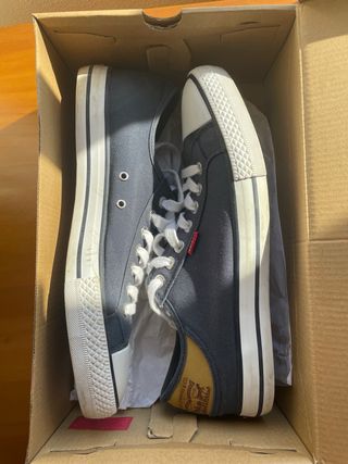Zapatos Levi's azul marino