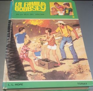 La familia Bobbsey en la isla del volcán