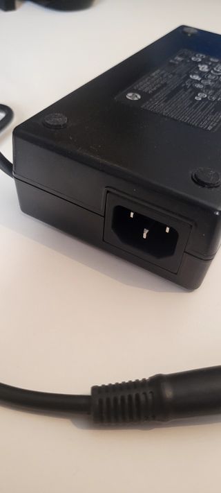 Cargador HP 180W - Original