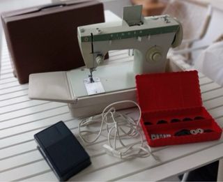 Máquina coser Singer Antigua