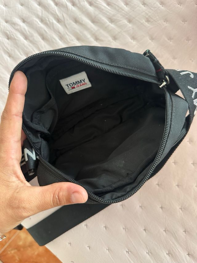 Bolso Tommy Jeans negro