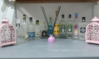 Bottiglia vuota gin rum vodka 