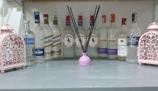 Bottiglia vuota gin rum vodka 