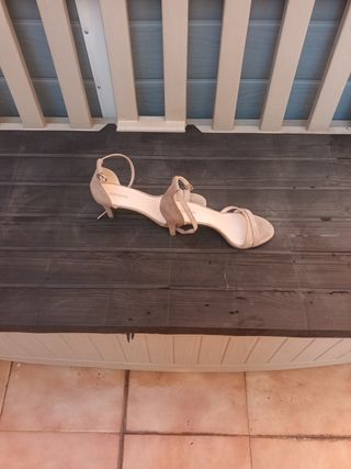 Sandalias Graceland beige tacón 38