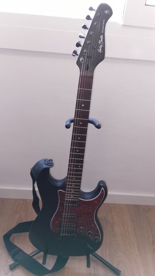 Harley Benton ST-20HSS Pack