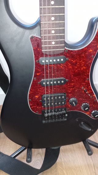 Harley Benton ST-20HSS Pack