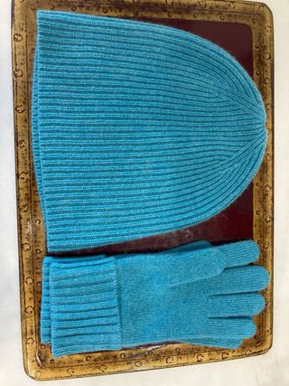 Gorro y guantes UNIQLO - Turquesa