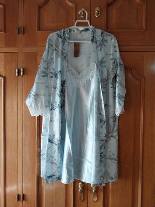 Camisón y bata seda azul