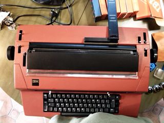Macchina da scrivere IBM 196C vintage