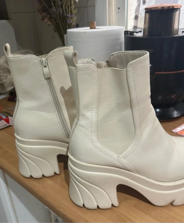 Botines plataforma beige