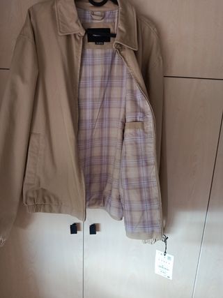 Cazadora Pull&Bear beige
