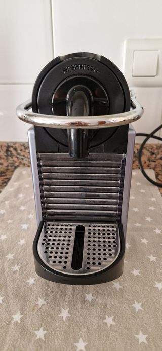 Cafetera DeLonghi - Máquina cápsulas