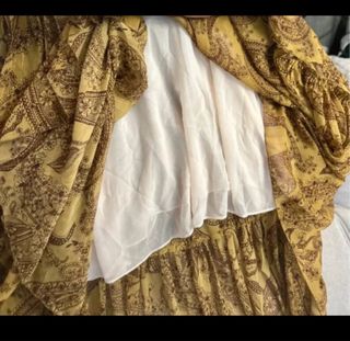 Vestido Zara estampado marrón-dorado
