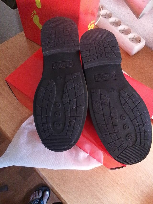 Zapatos colegiales piel negros