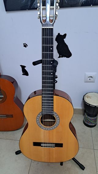 2 Guitarras Clásicas + Soporte