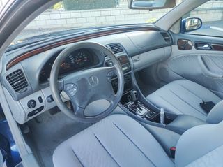 Mercedes-Benz  CLK 2001