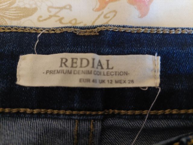 Vaqueros Denim con Bordado