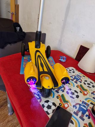 Patinete Infantil con Luces LED