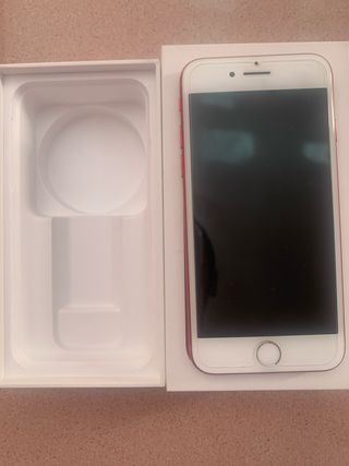 iPhone 7 rosso (128 GB) - in buone condizioni.