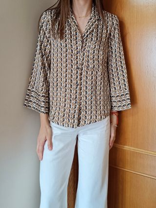 Camisa satinada estampada Zara