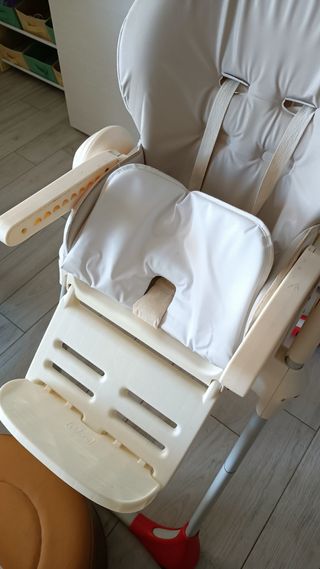 Seggiolone Chicco per pappa - ottime condizioni 