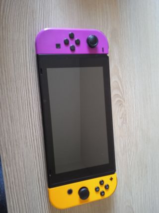 Nintendo Switch - Azul y Rojo