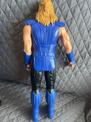 Figuras Thor & Batman 30cm