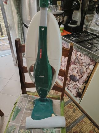 Folletto Vk131 Vorwerk + 15 sac. + acces. Lavaggio