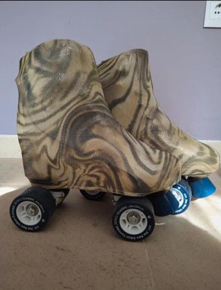 Patines Retro KF blancos y azules 