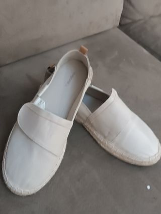 Alpargatas beige velcro talla 38