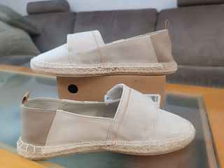 Alpargatas beige velcro talla 38
