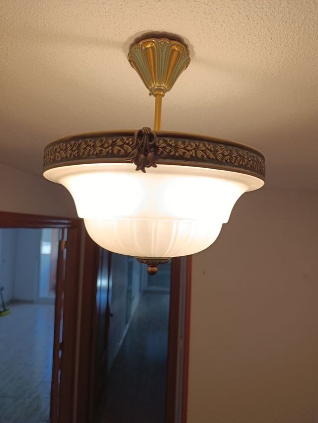 Lampara techo vintage dorada