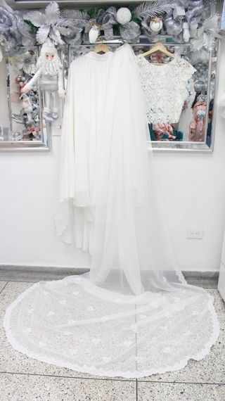 Vestido novia diseñado en España 