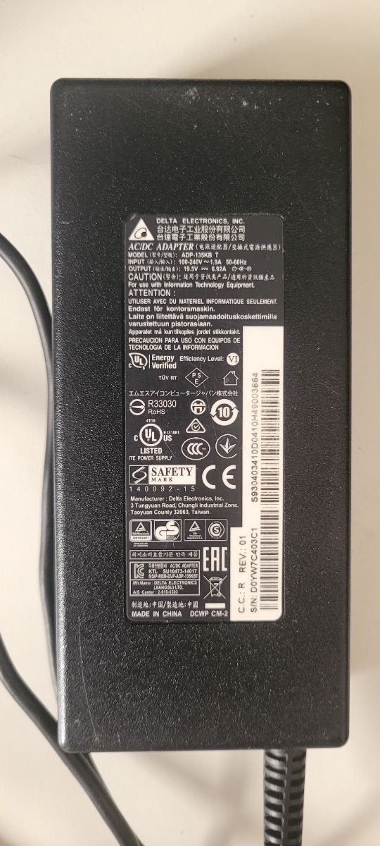 Cargador 135W ADP-135KB T