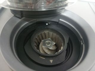 CAFETERA AUTOMATICA CON MOLINILLO SENCOR