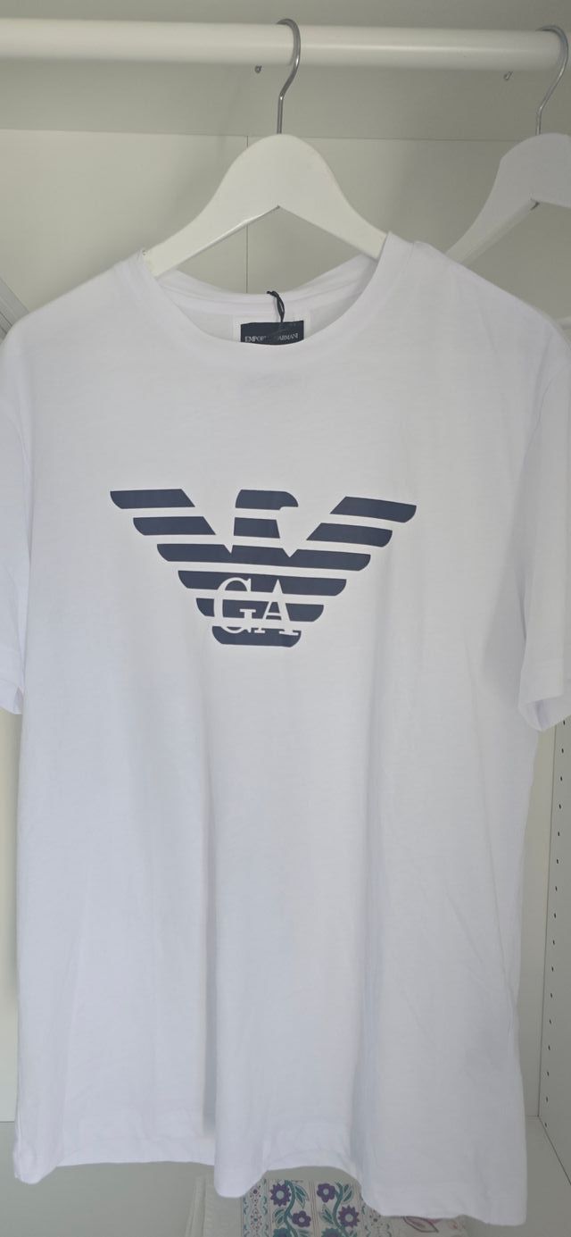 Camiseta Armani EA7 blanca talla L