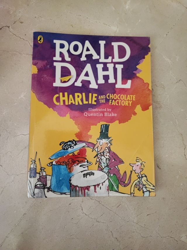 Charlie and the Chocolate Factory (Colour Edn)