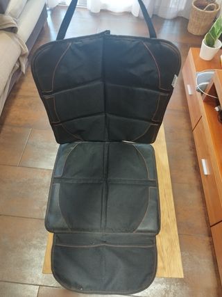 Protector asiento coche bebe