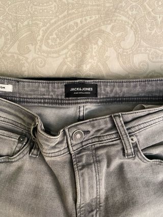 (2 Vaqueros) Jack & Jones negro y gris 