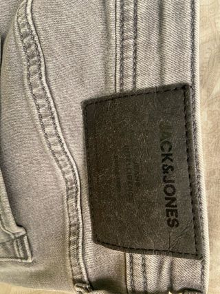 (2 Vaqueros) Jack & Jones negro y gris 