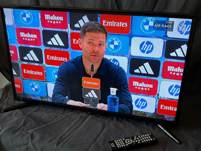 TV TD Systems 32" negra