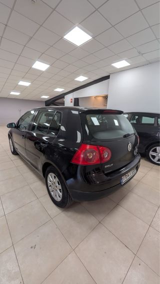 Volkswagen Golf 2005