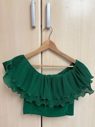Top verde - hombros descubiertos