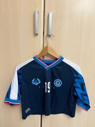 Camiseta cropped fútbol